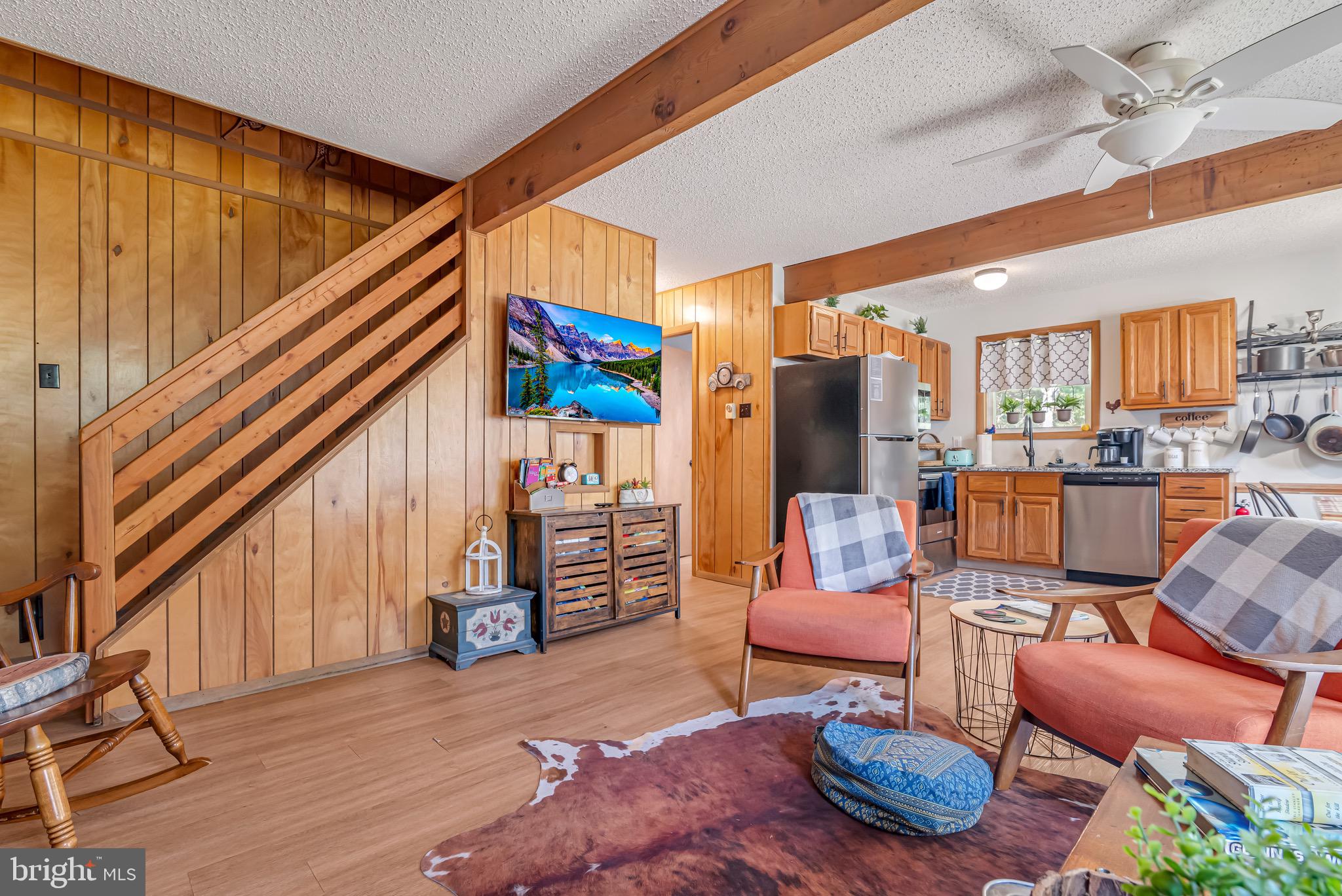 TOWAMENSING TRAILS - Residential