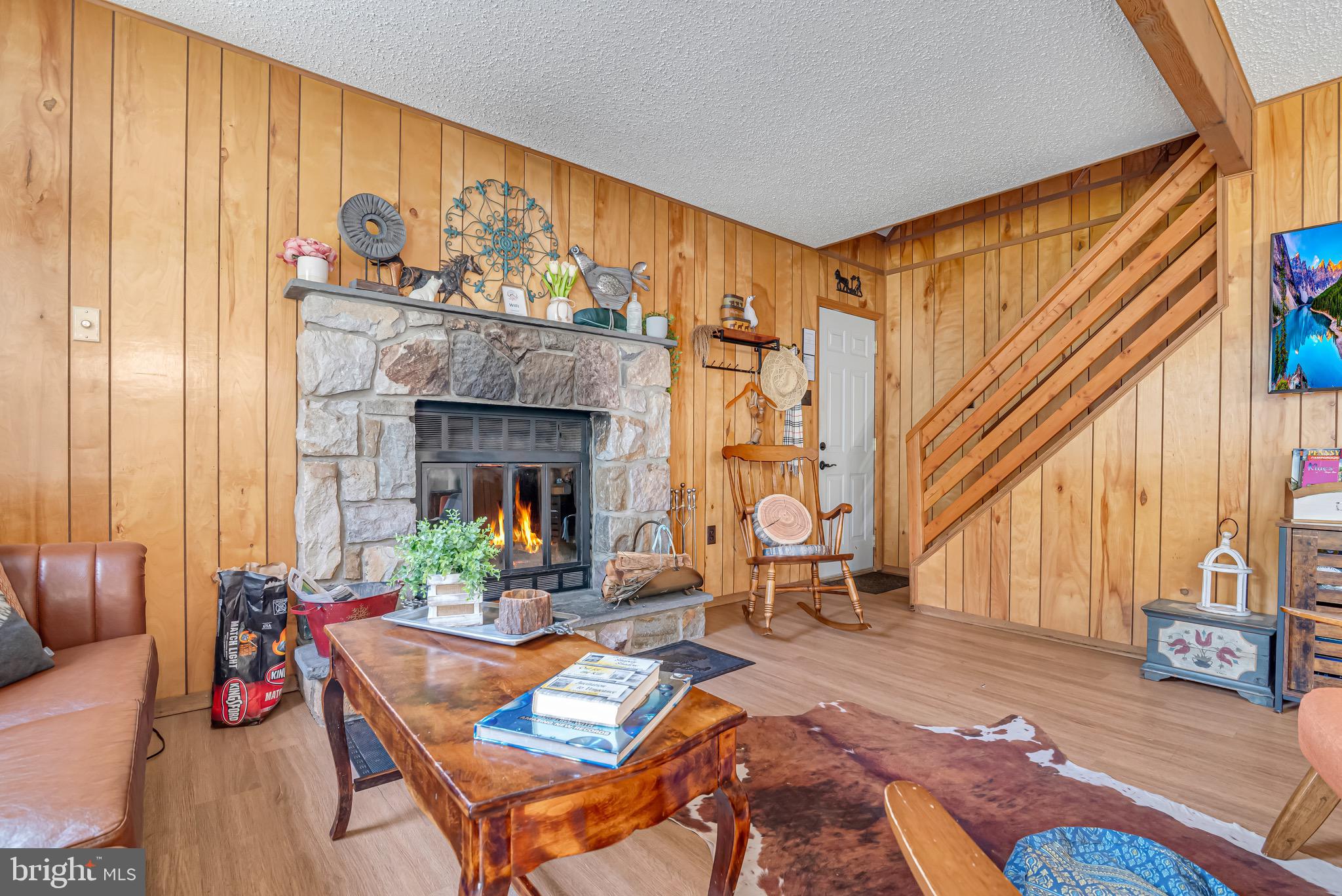 TOWAMENSING TRAILS - Residential