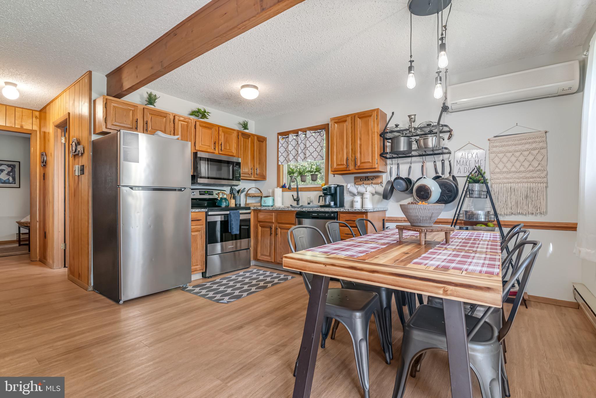 TOWAMENSING TRAILS - Residential