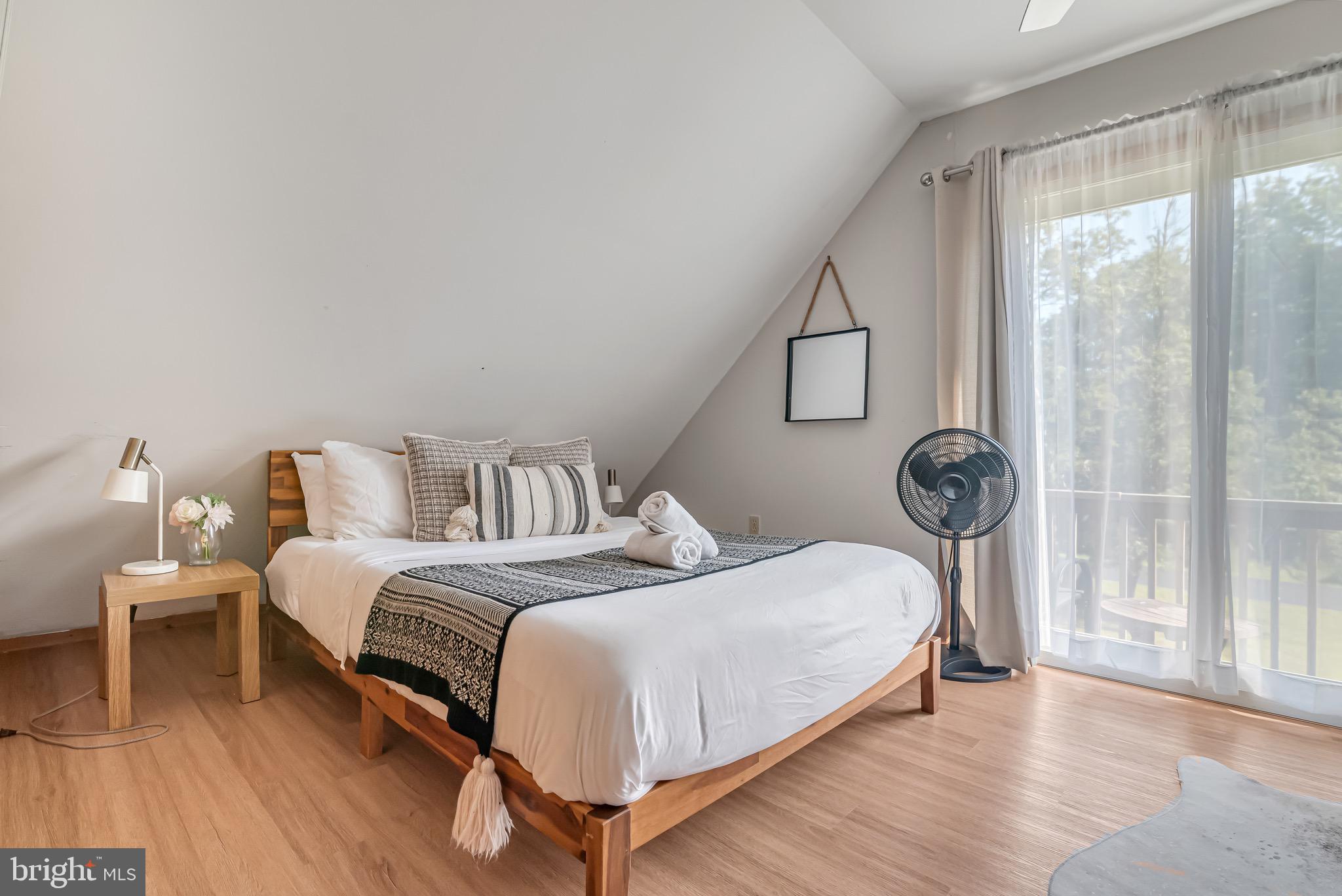 TOWAMENSING TRAILS - Residential