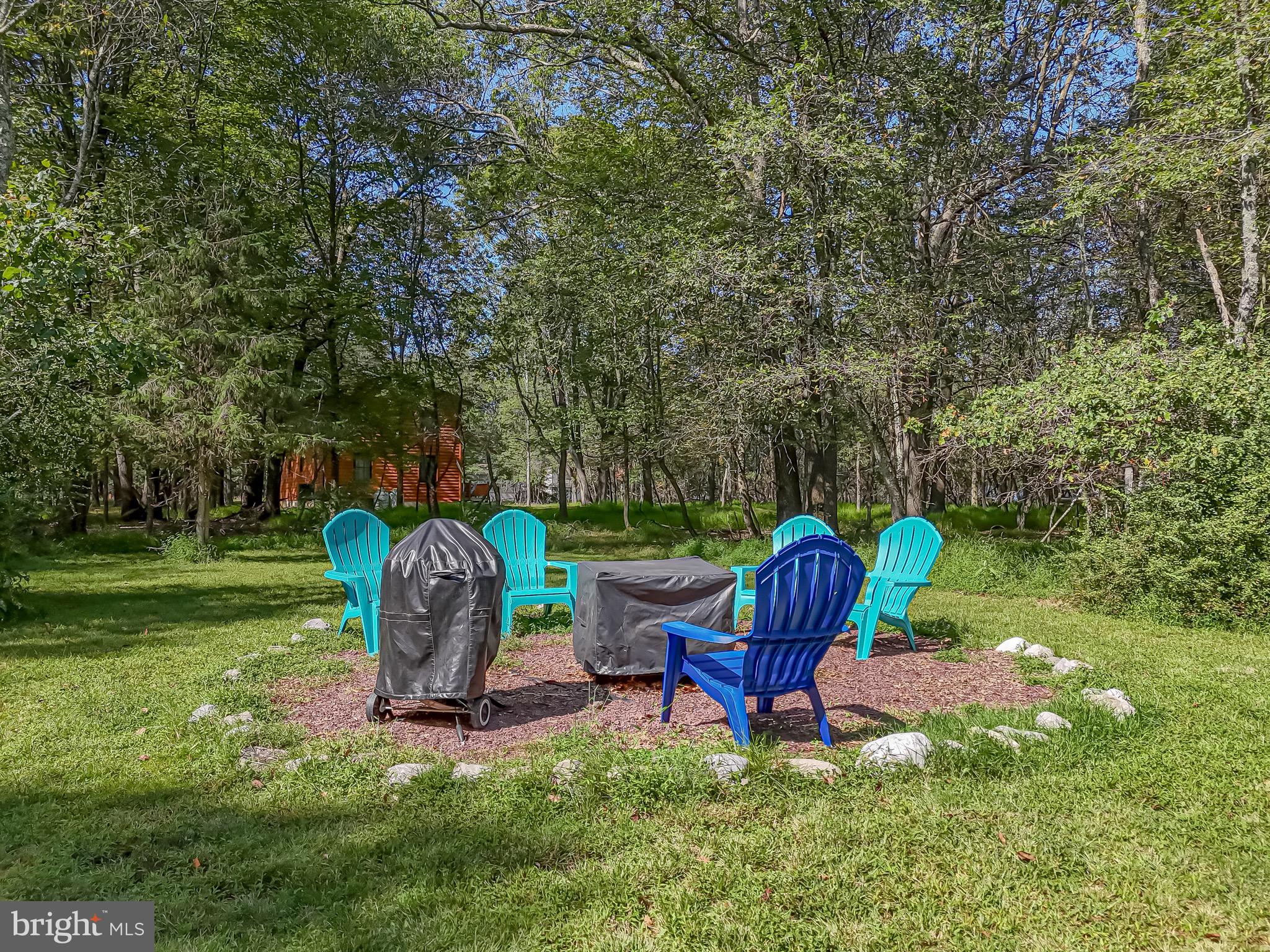 TOWAMENSING TRAILS - Residential