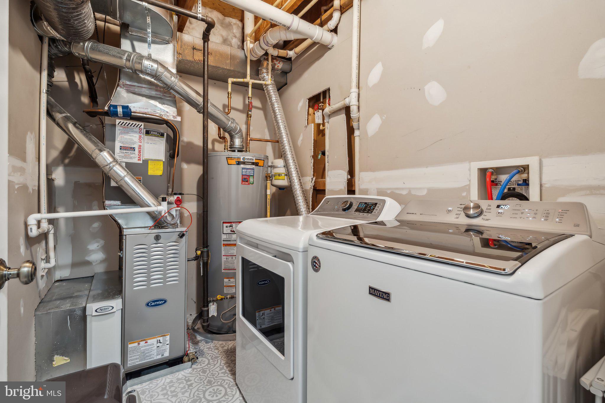 ASHBURN VILLAGE - Residential