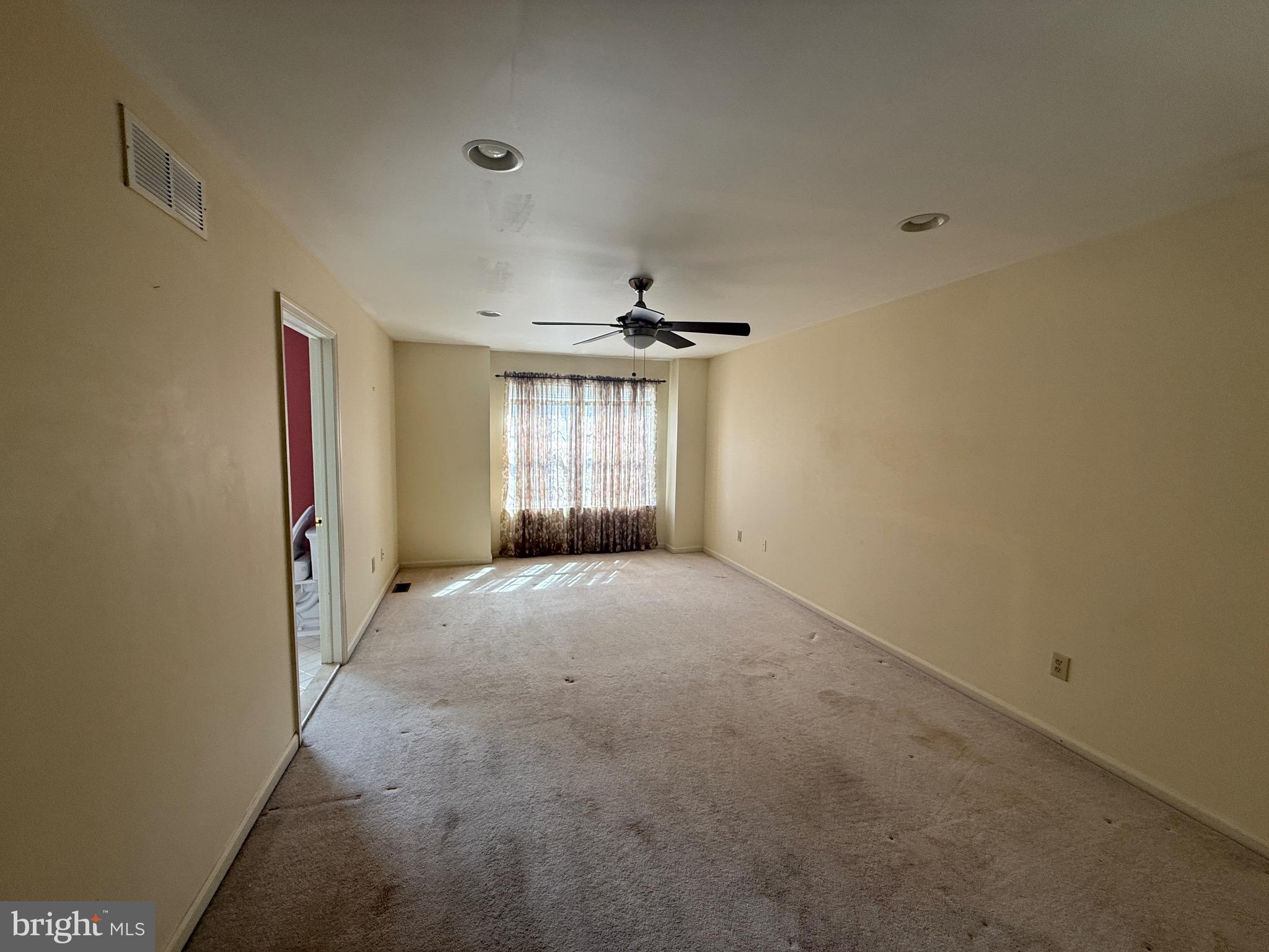 GLENN ROSE - Residential Lease