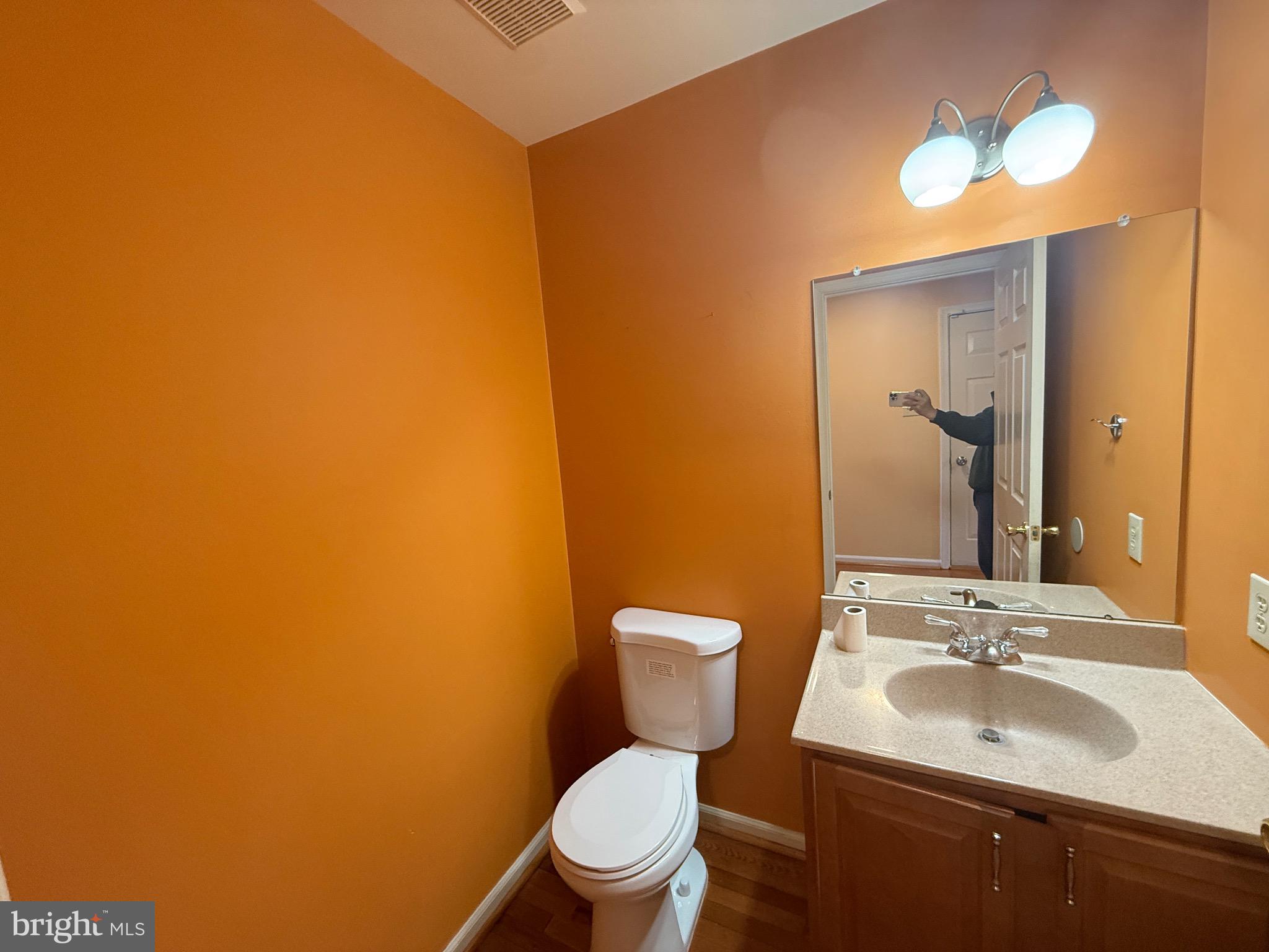 GLENN ROSE - Residential Lease