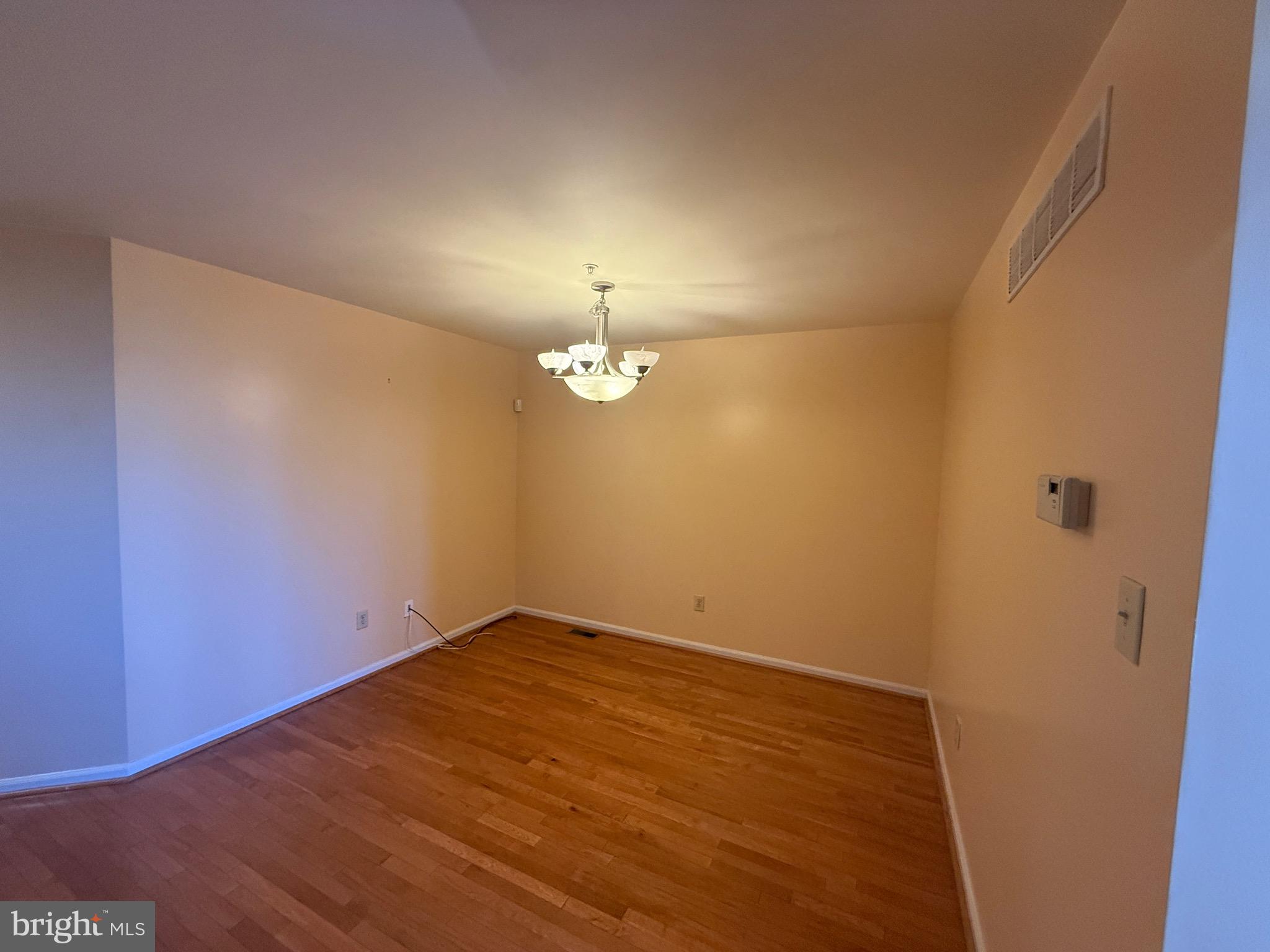 GLENN ROSE - Residential Lease