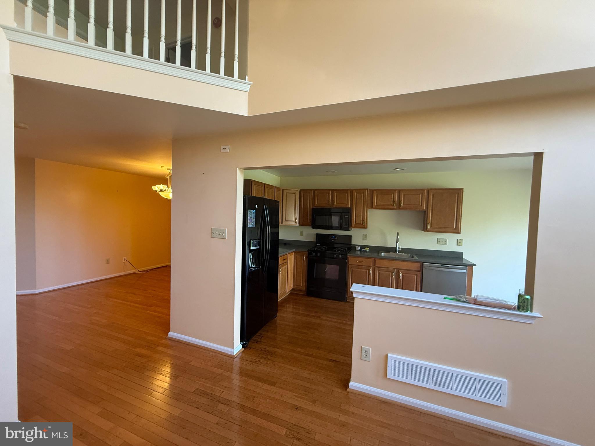 GLENN ROSE - Residential Lease