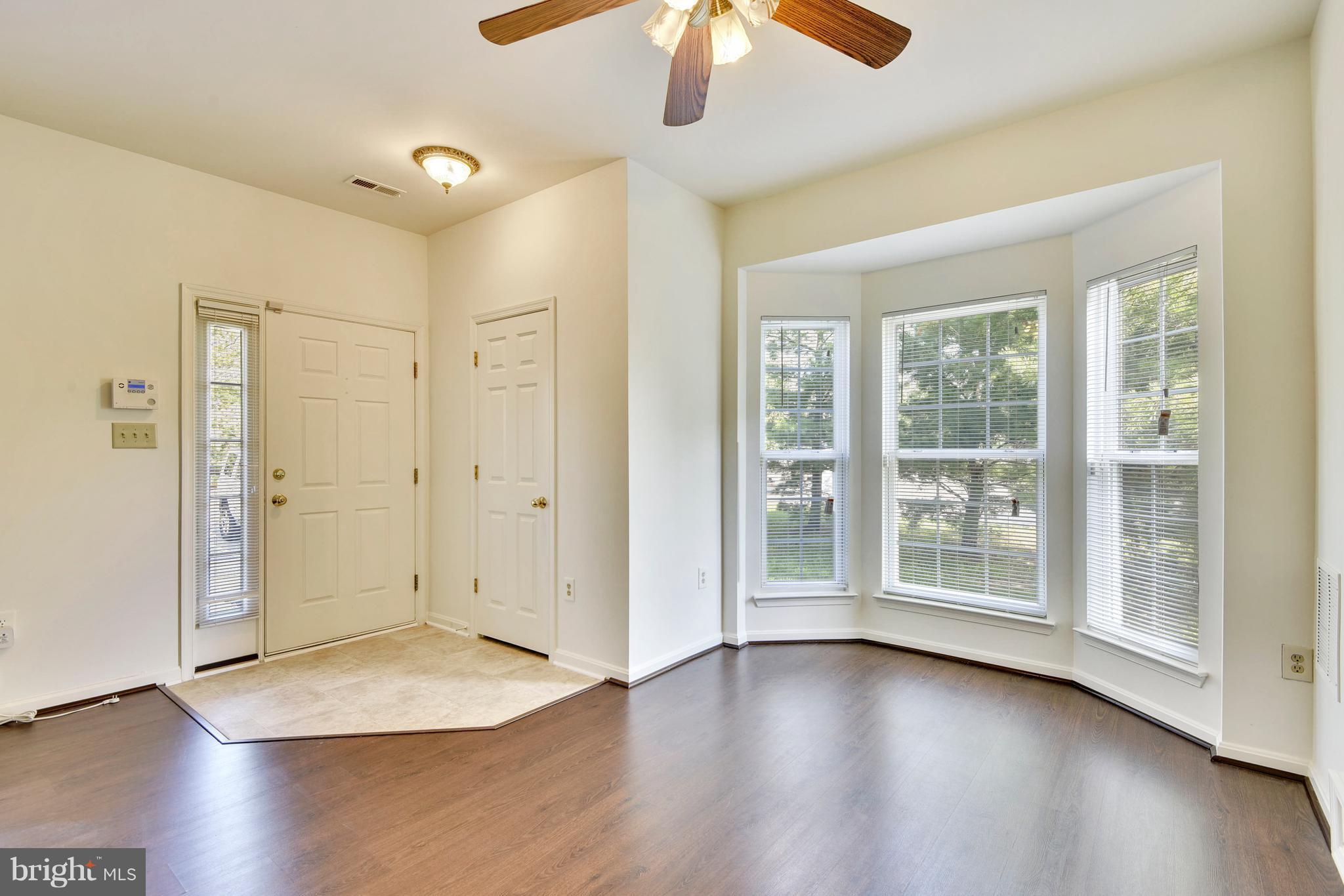 SEVEN OAKS - Residential