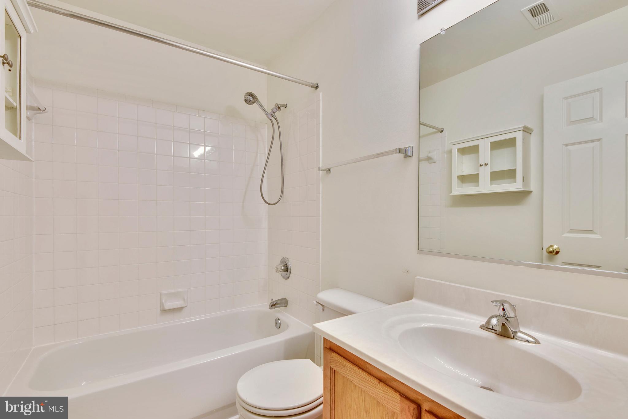 SEVEN OAKS - Residential