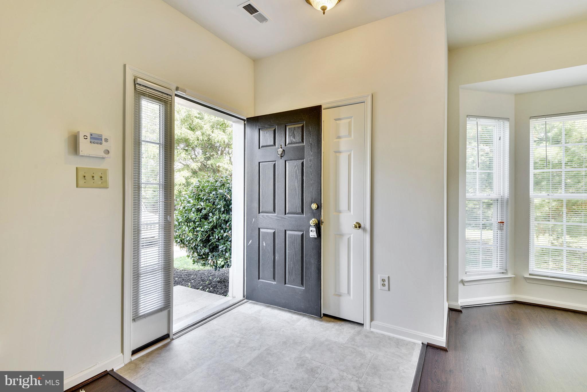 SEVEN OAKS - Residential