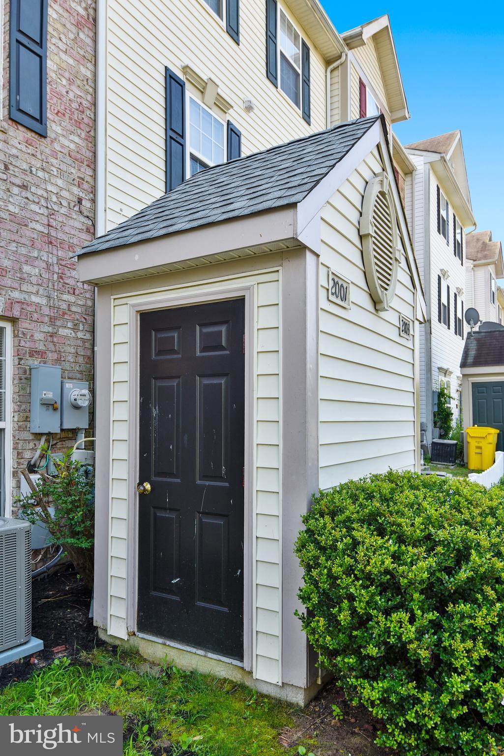 SEVEN OAKS - Residential