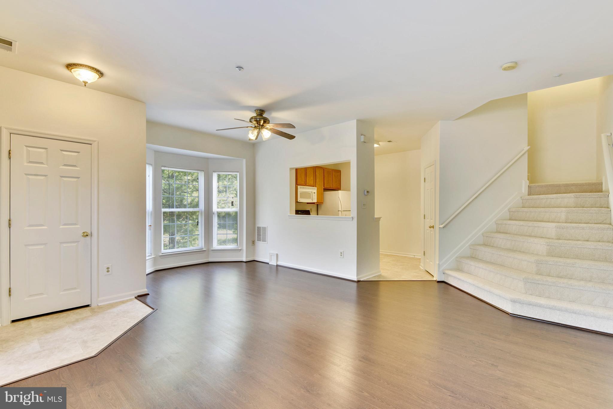 SEVEN OAKS - Residential