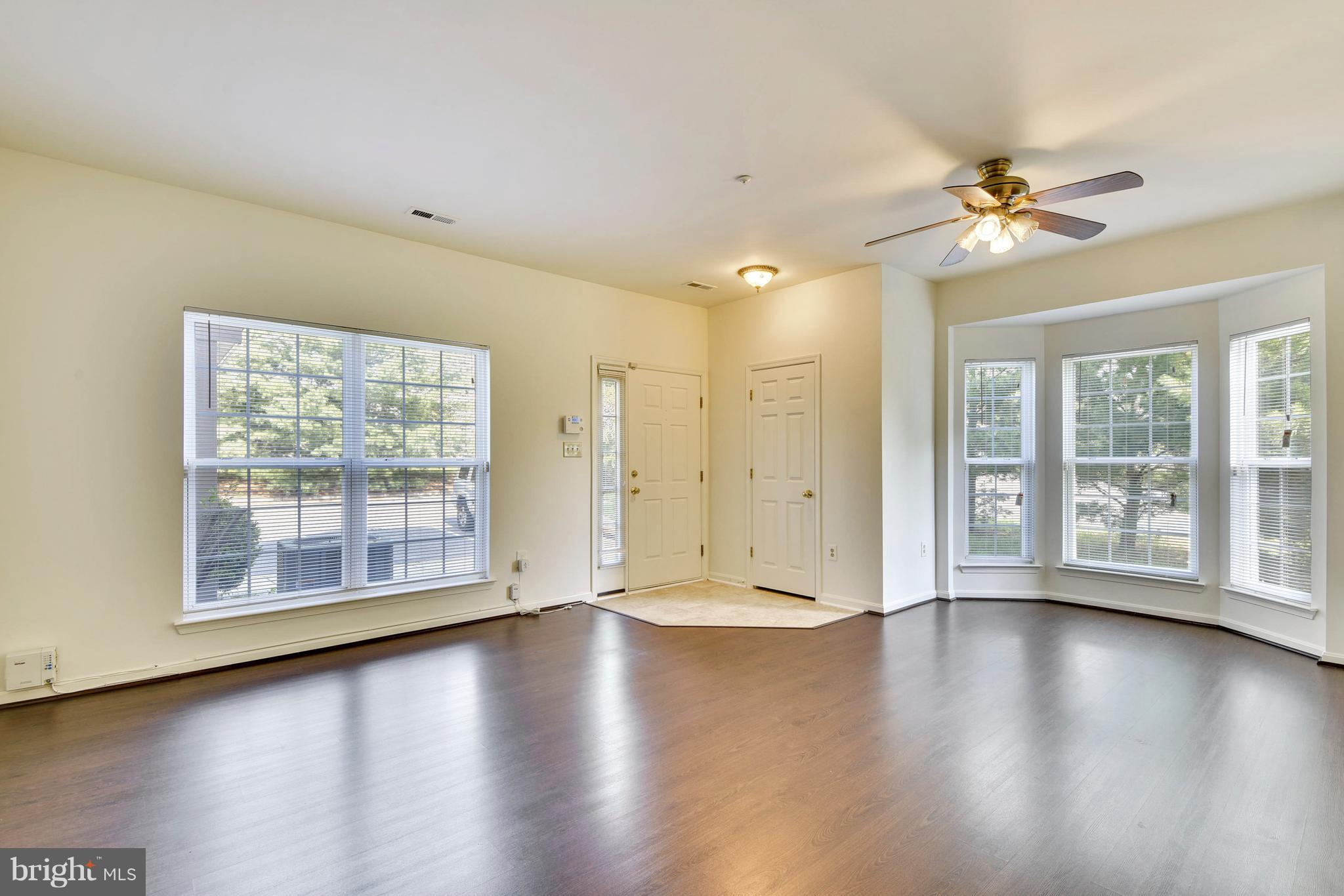 SEVEN OAKS - Residential