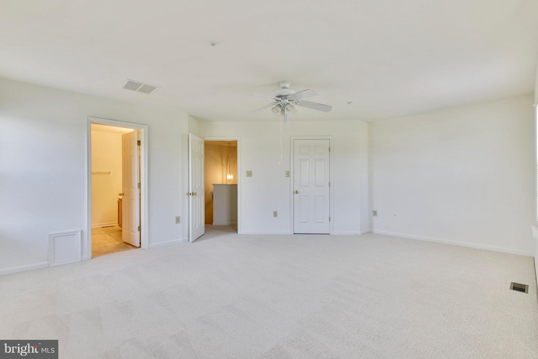 SEVEN OAKS - Residential