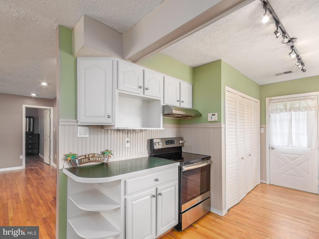 SILVER LEAF ESTATES - Residential Lease