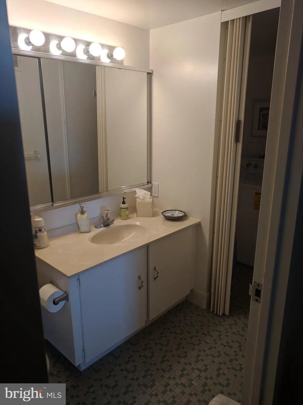 Longport, New Jersey 08403, United States, 2 Bedrooms Bedrooms, ,2 BathroomsBathrooms,Residential,Active,81397