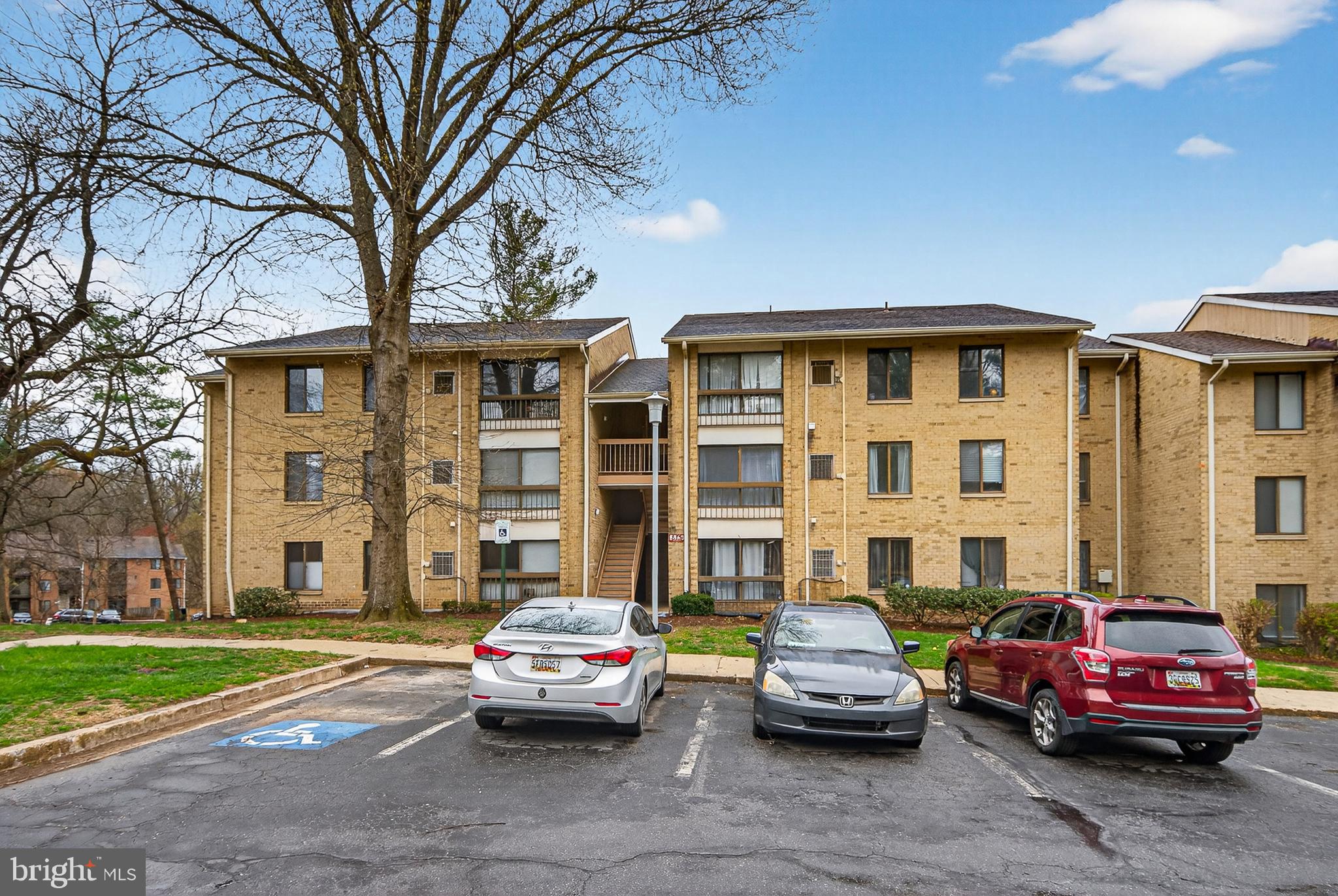 LONG REACH - Residential