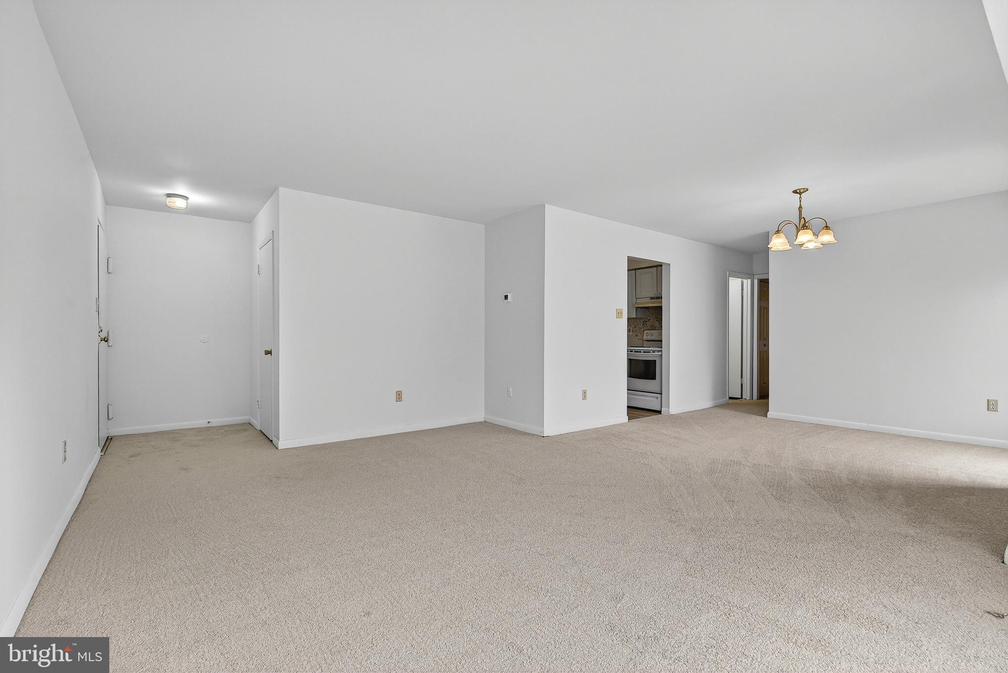 LONG REACH - Residential