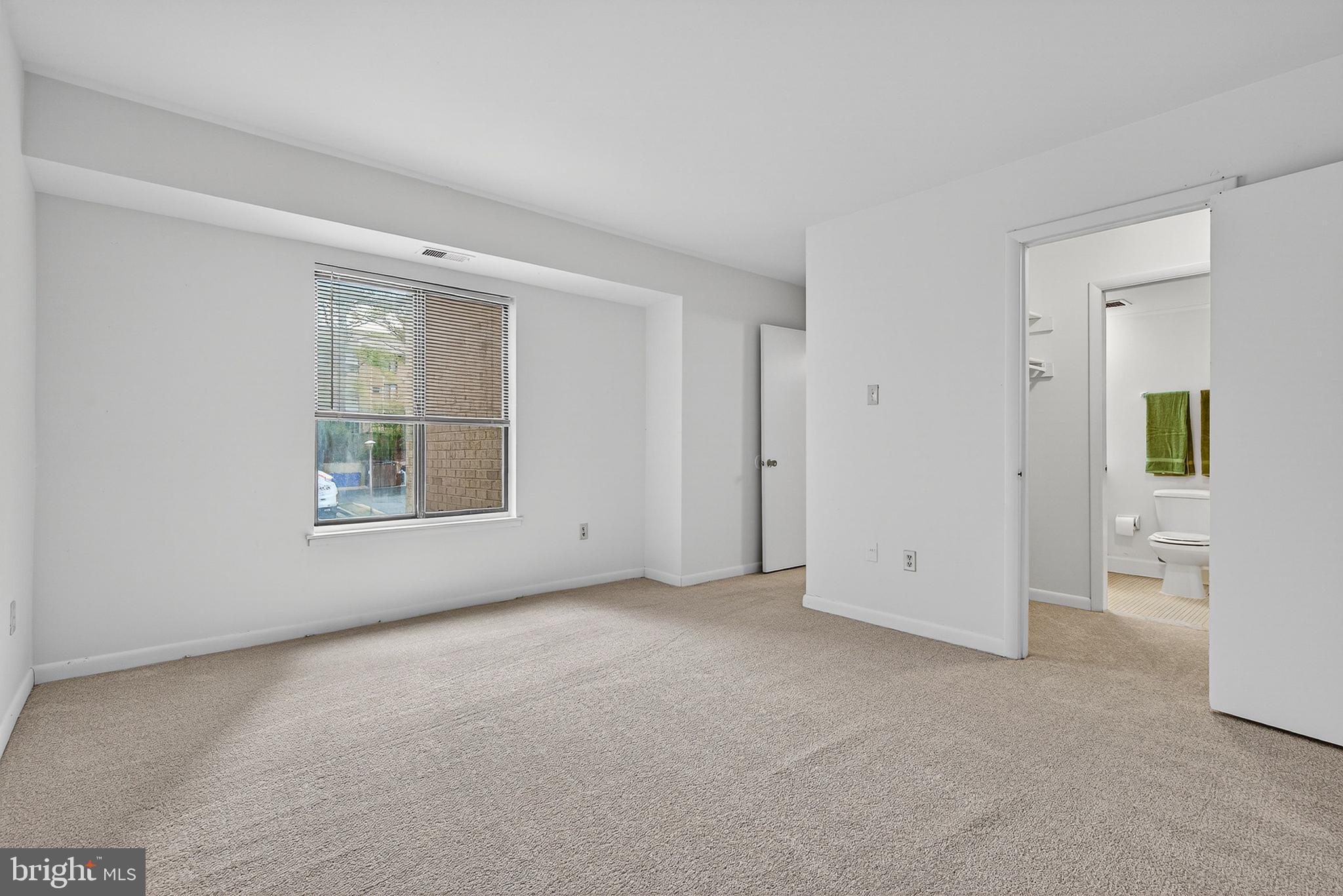 LONG REACH - Residential