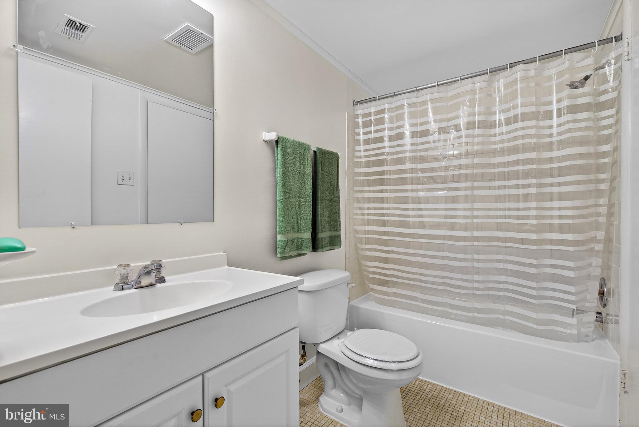 LONG REACH - Residential