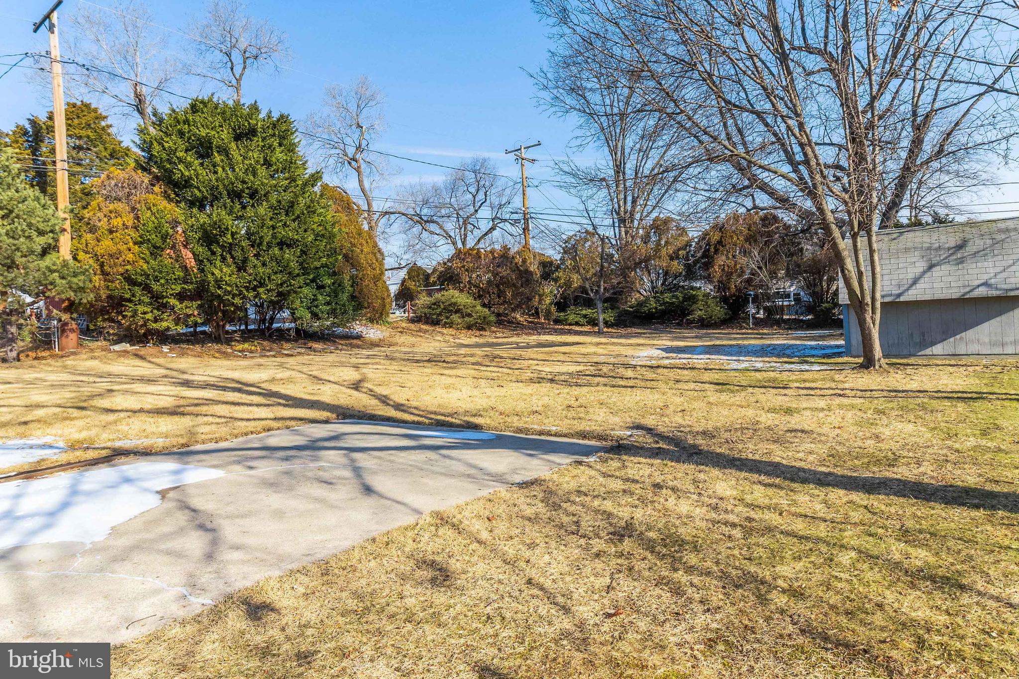 HUNT CLUB ESTATES - Residential