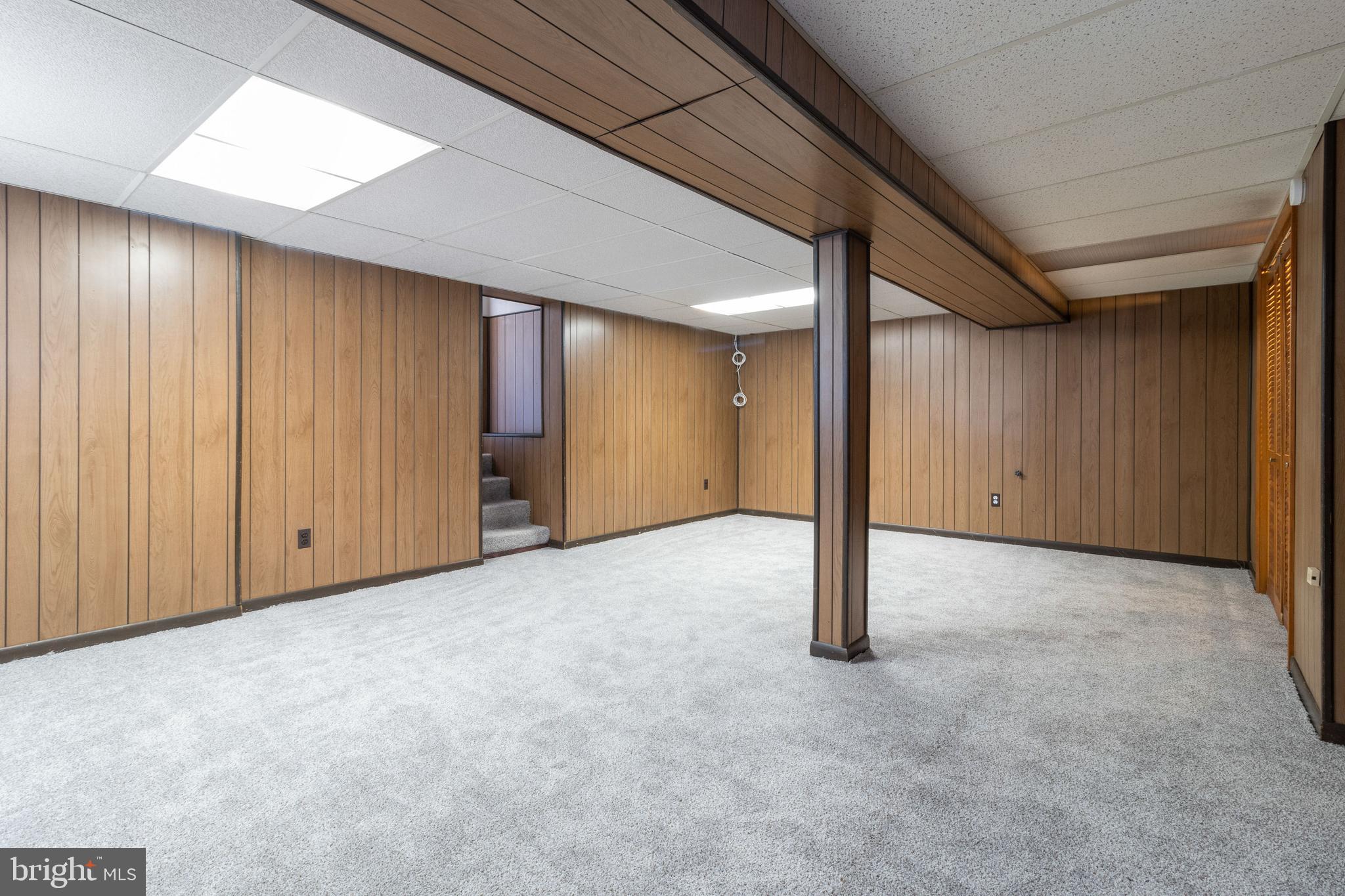 HUNT CLUB ESTATES - Residential