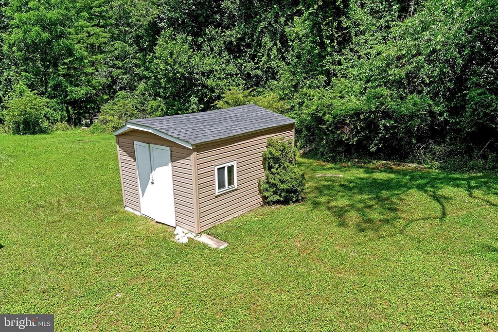 listing image 74