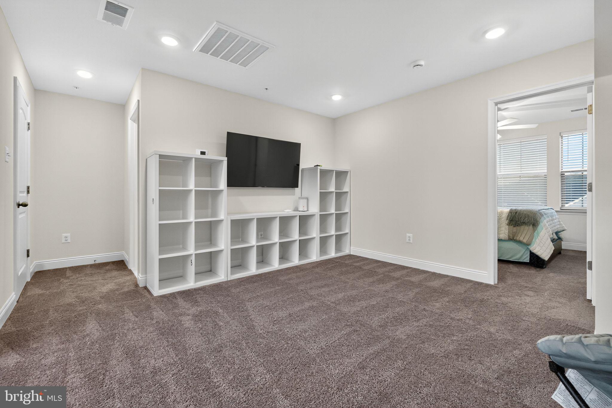 AMBER RIDGE - Residential