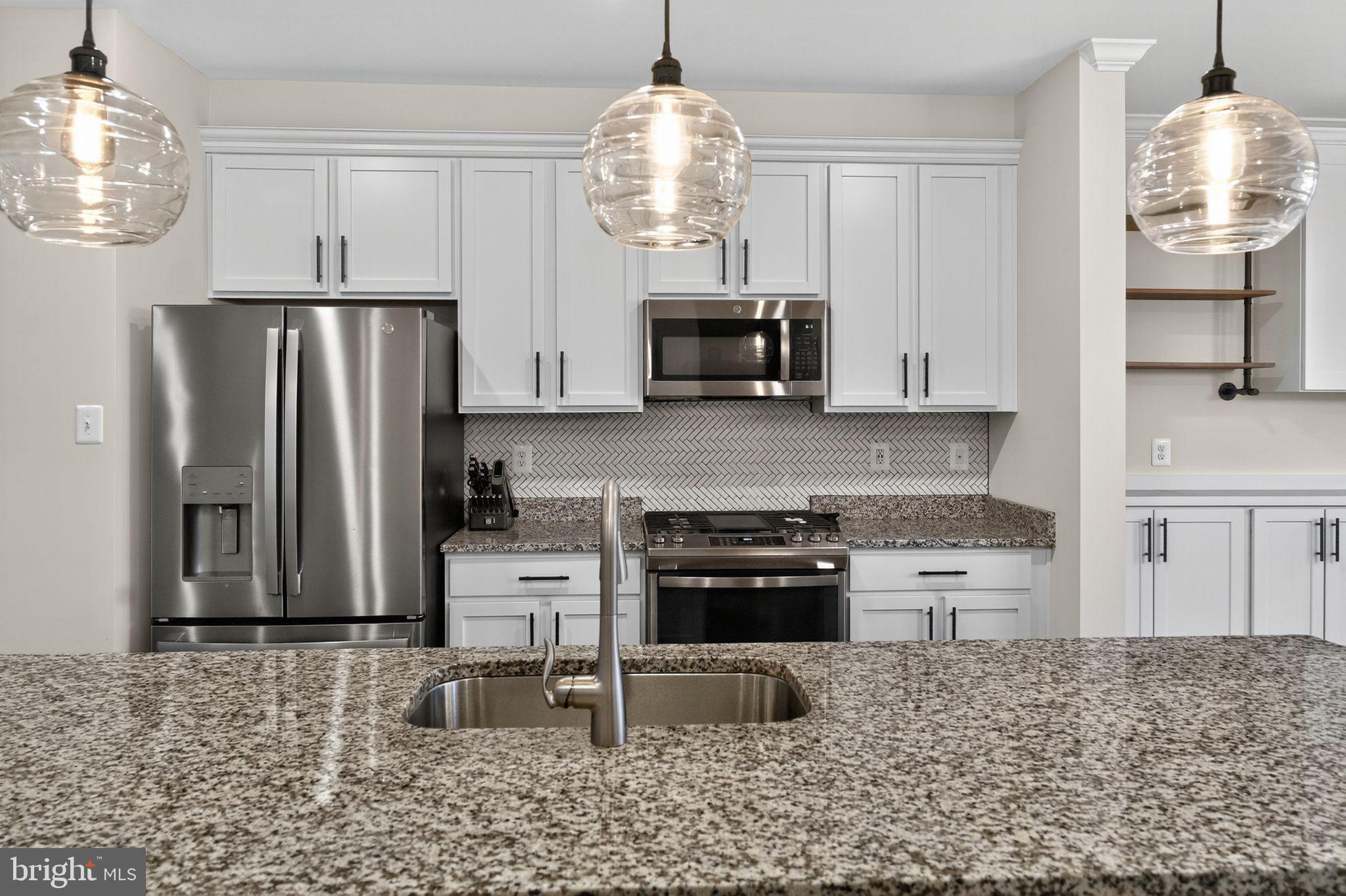 AMBER RIDGE - Residential