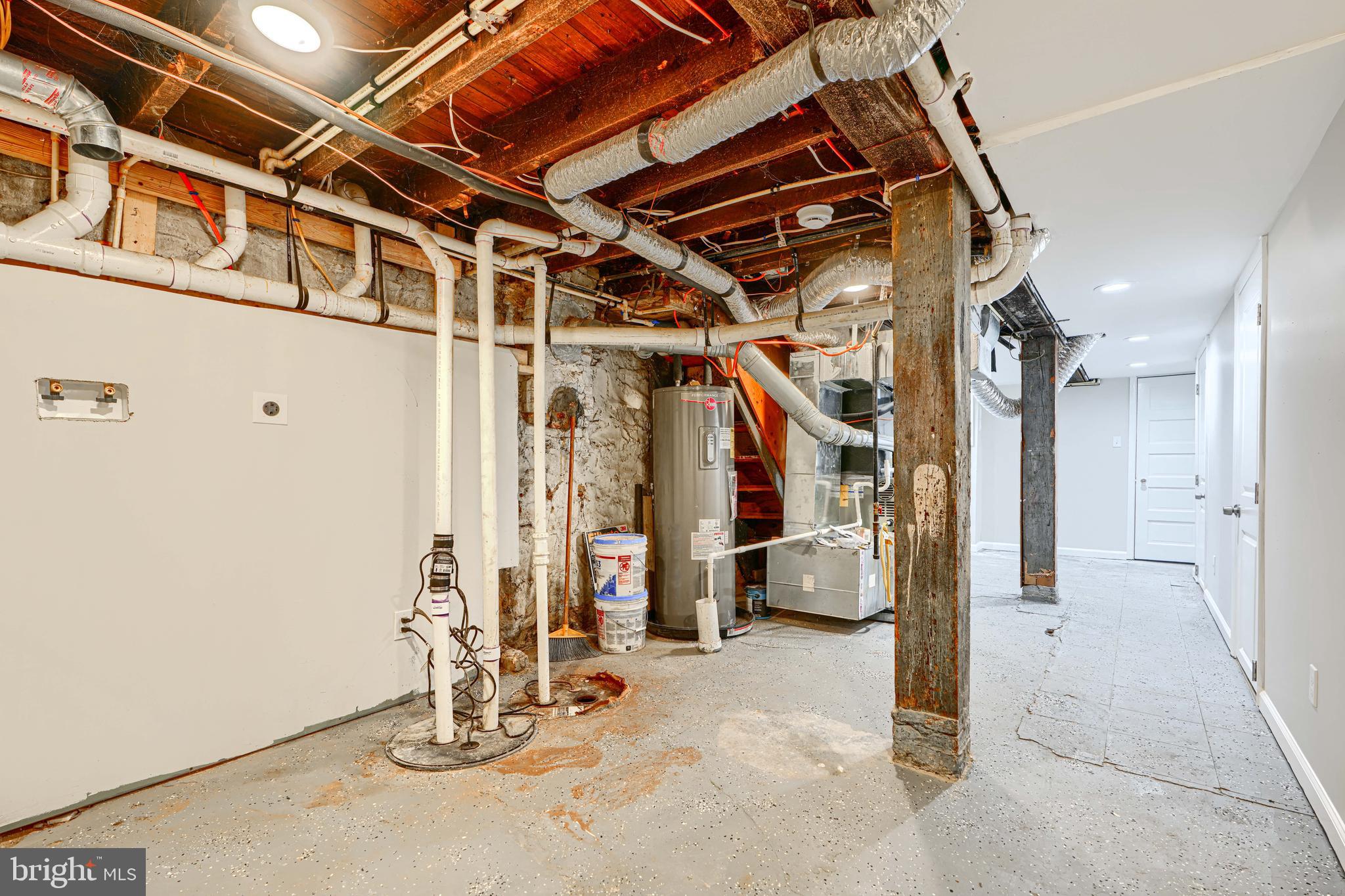 WEST SIDE - Residential