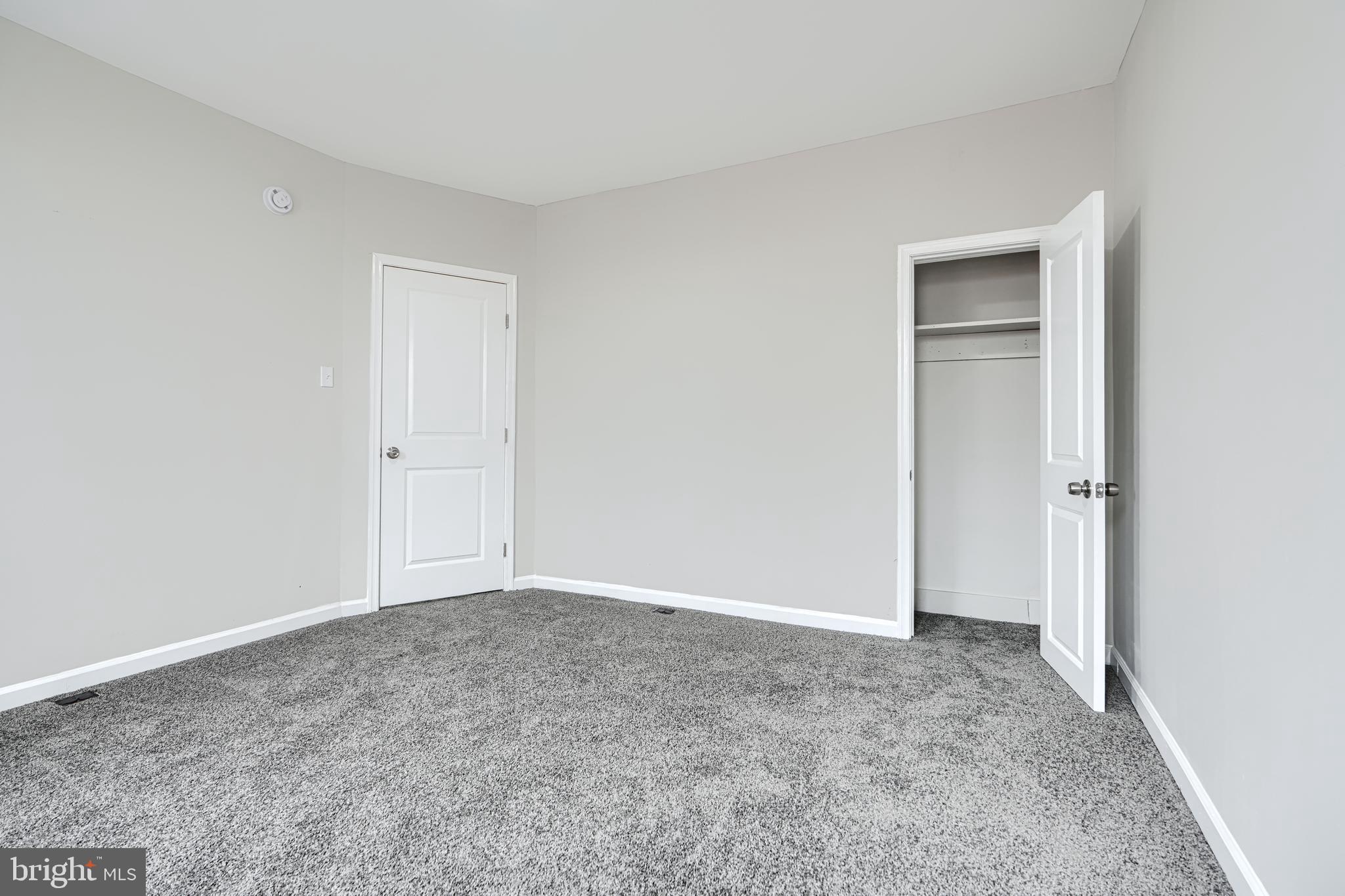 WEST SIDE - Residential