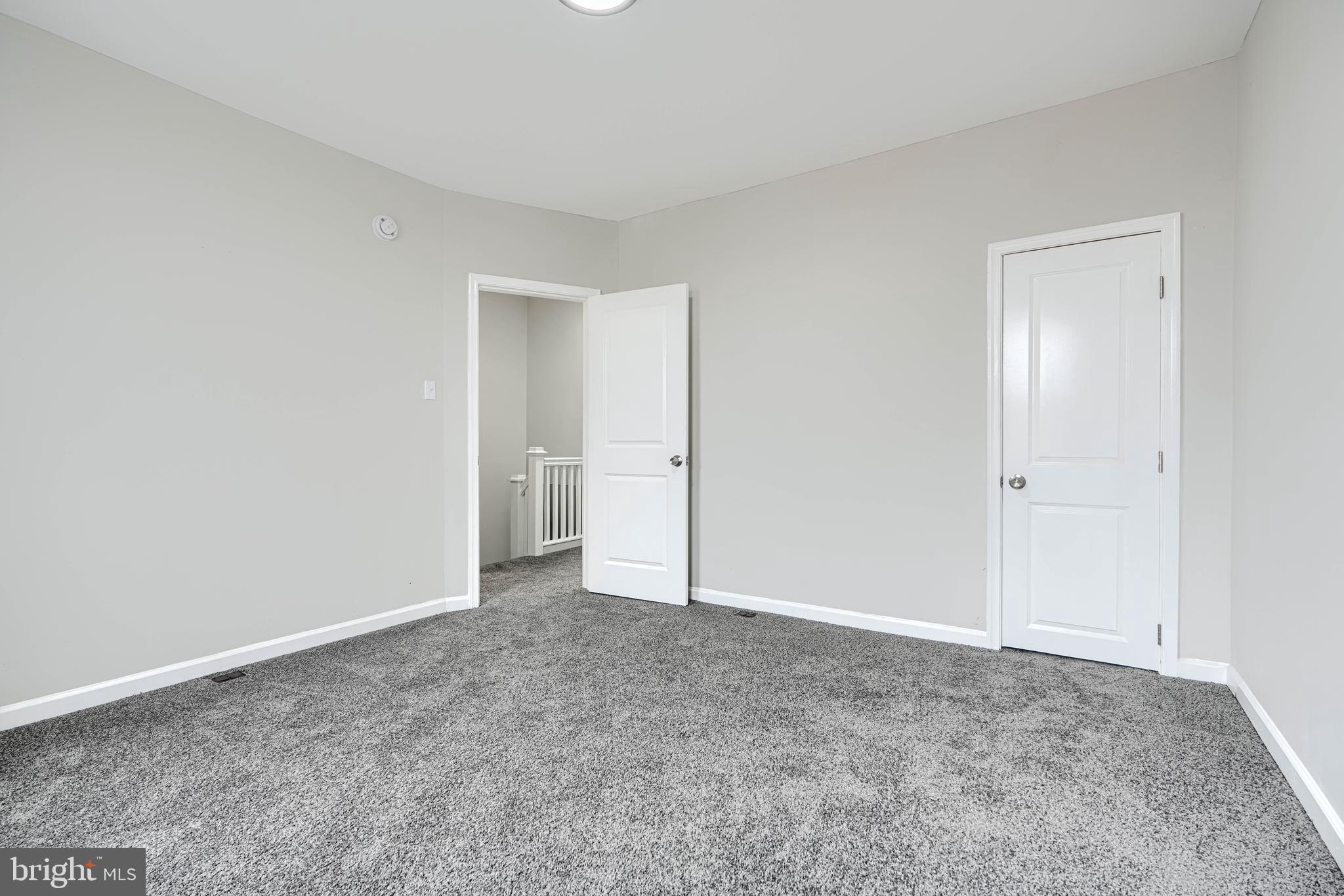 WEST SIDE - Residential