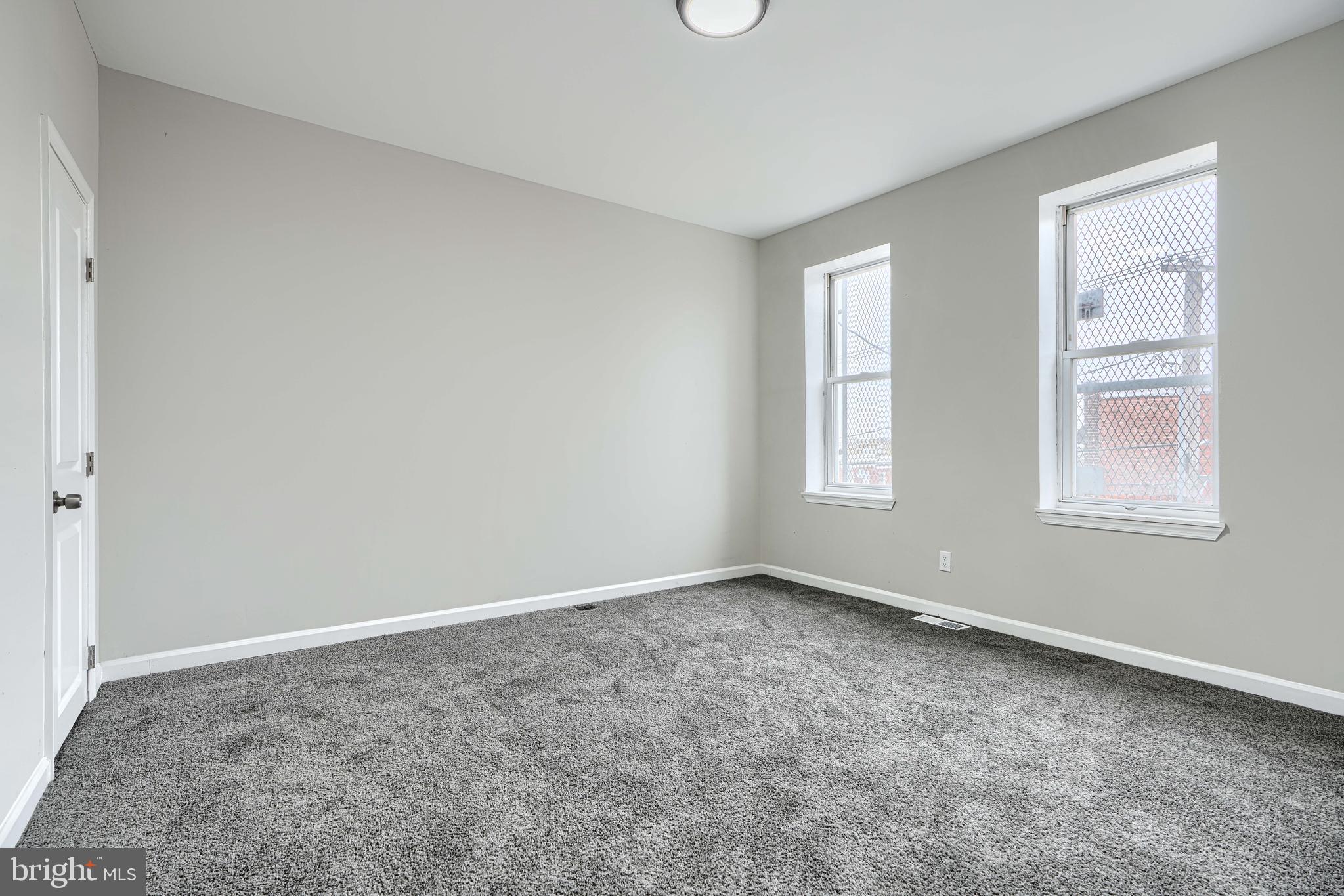 WEST SIDE - Residential