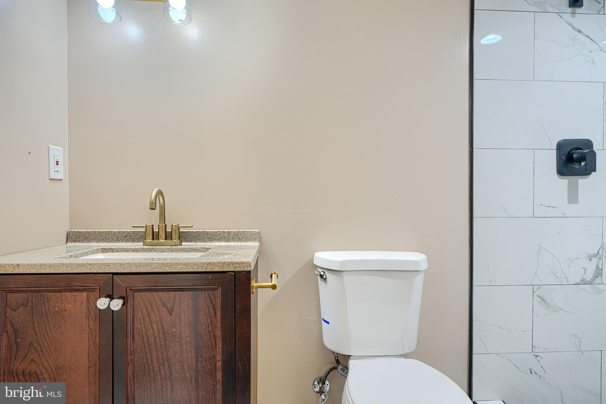 WEST SIDE - Residential