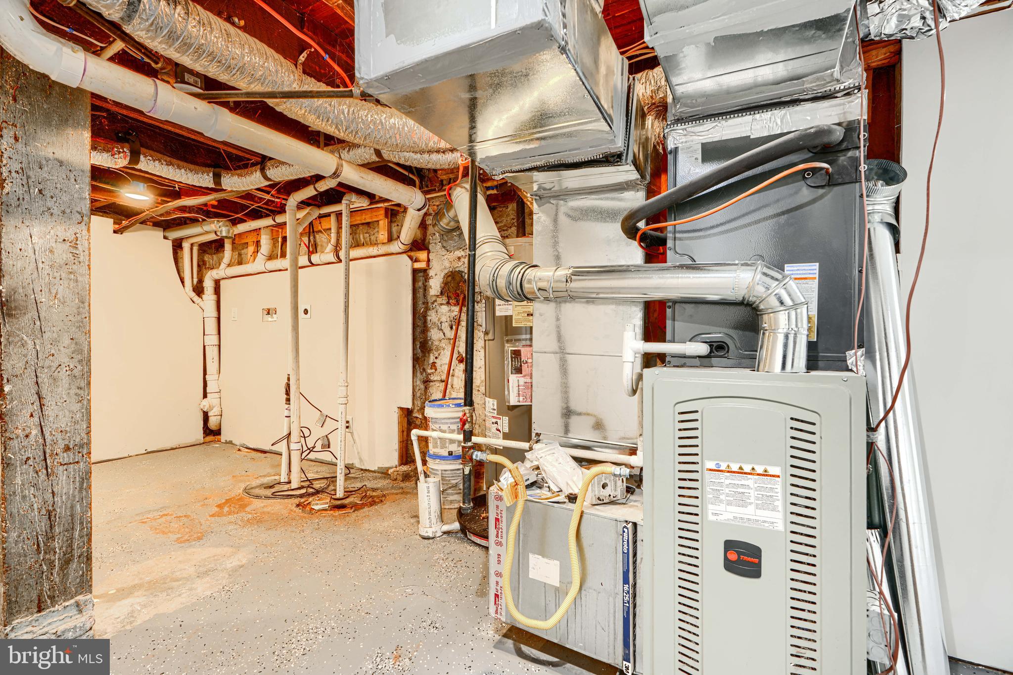 WEST SIDE - Residential