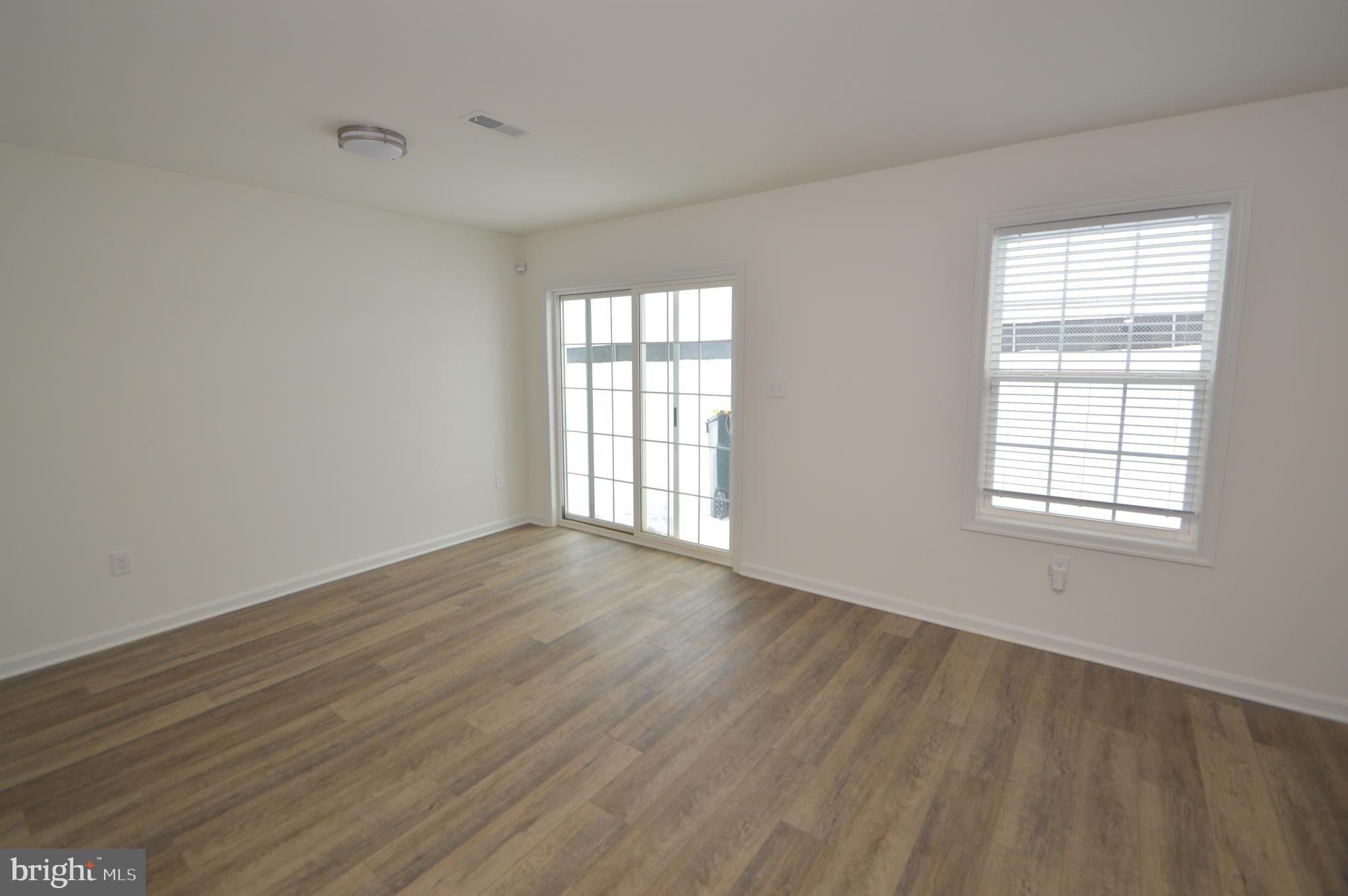 HUDSON RIDGE - Residential