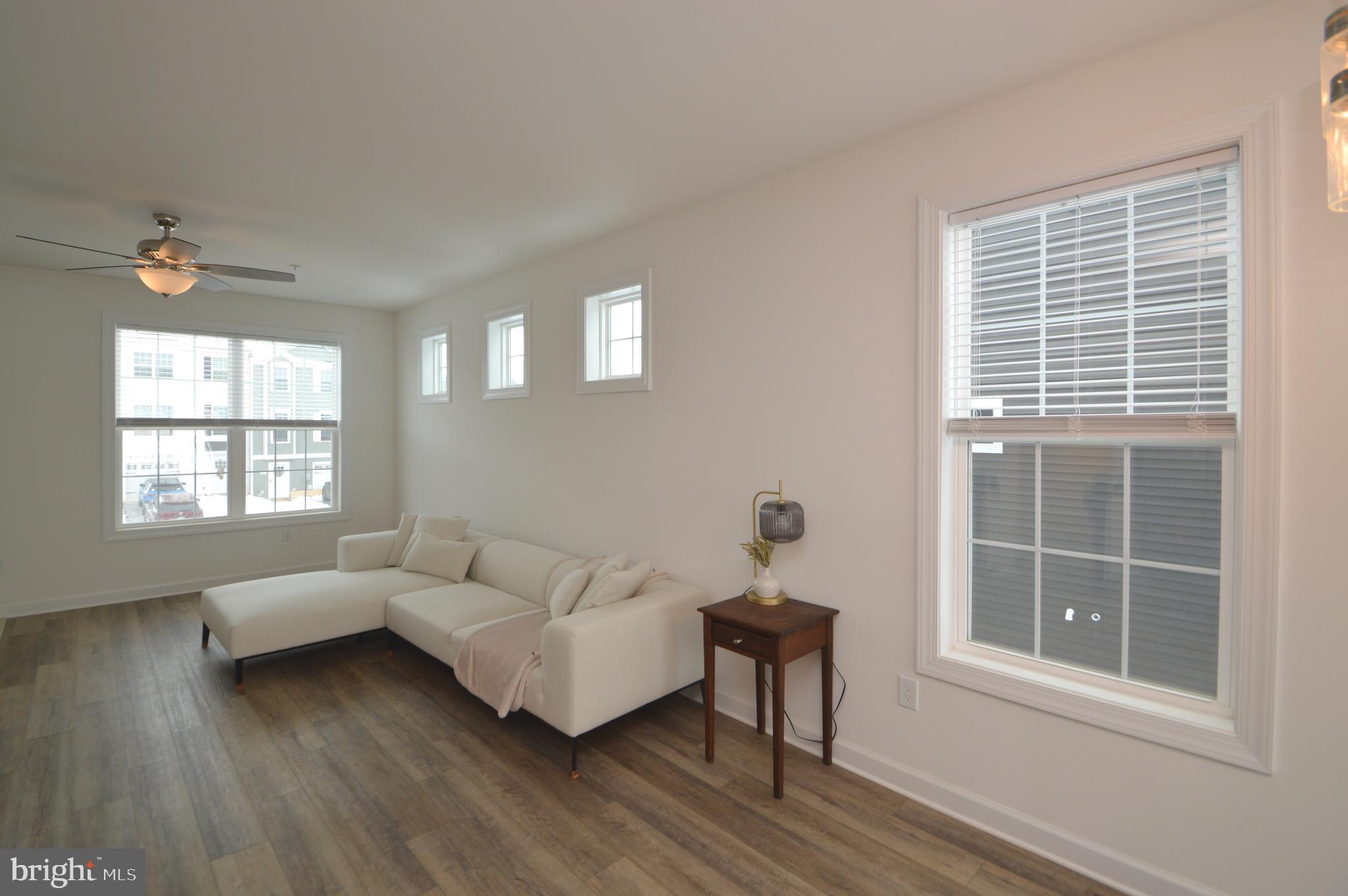 HUDSON RIDGE - Residential