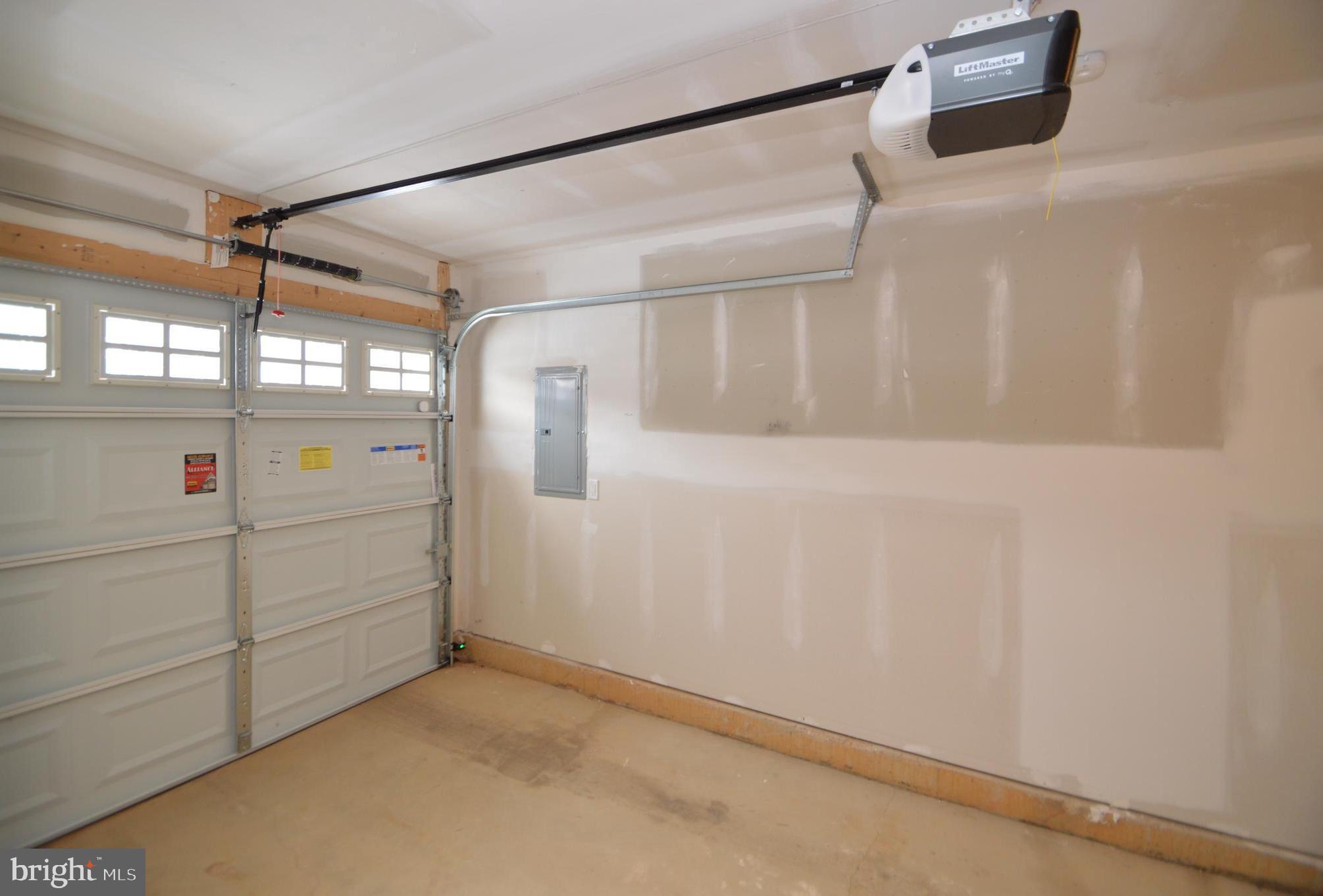 HUDSON RIDGE - Residential