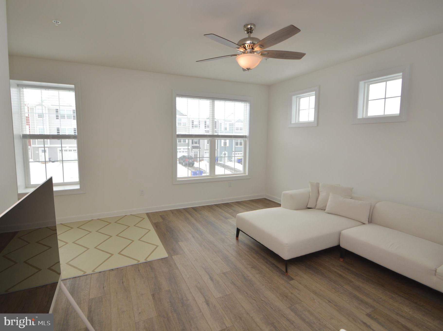 HUDSON RIDGE - Residential