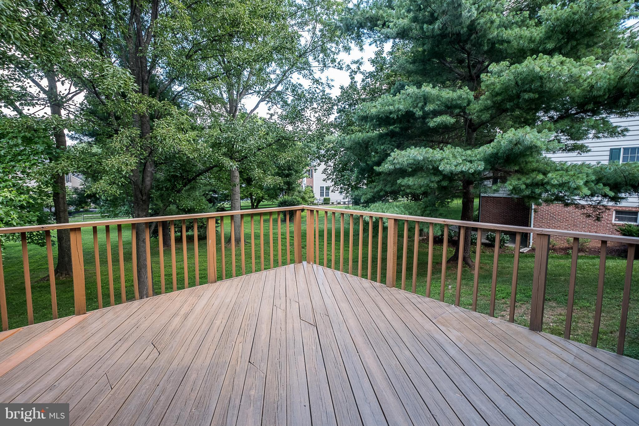 HOBBITS GLEN - Residential Lease