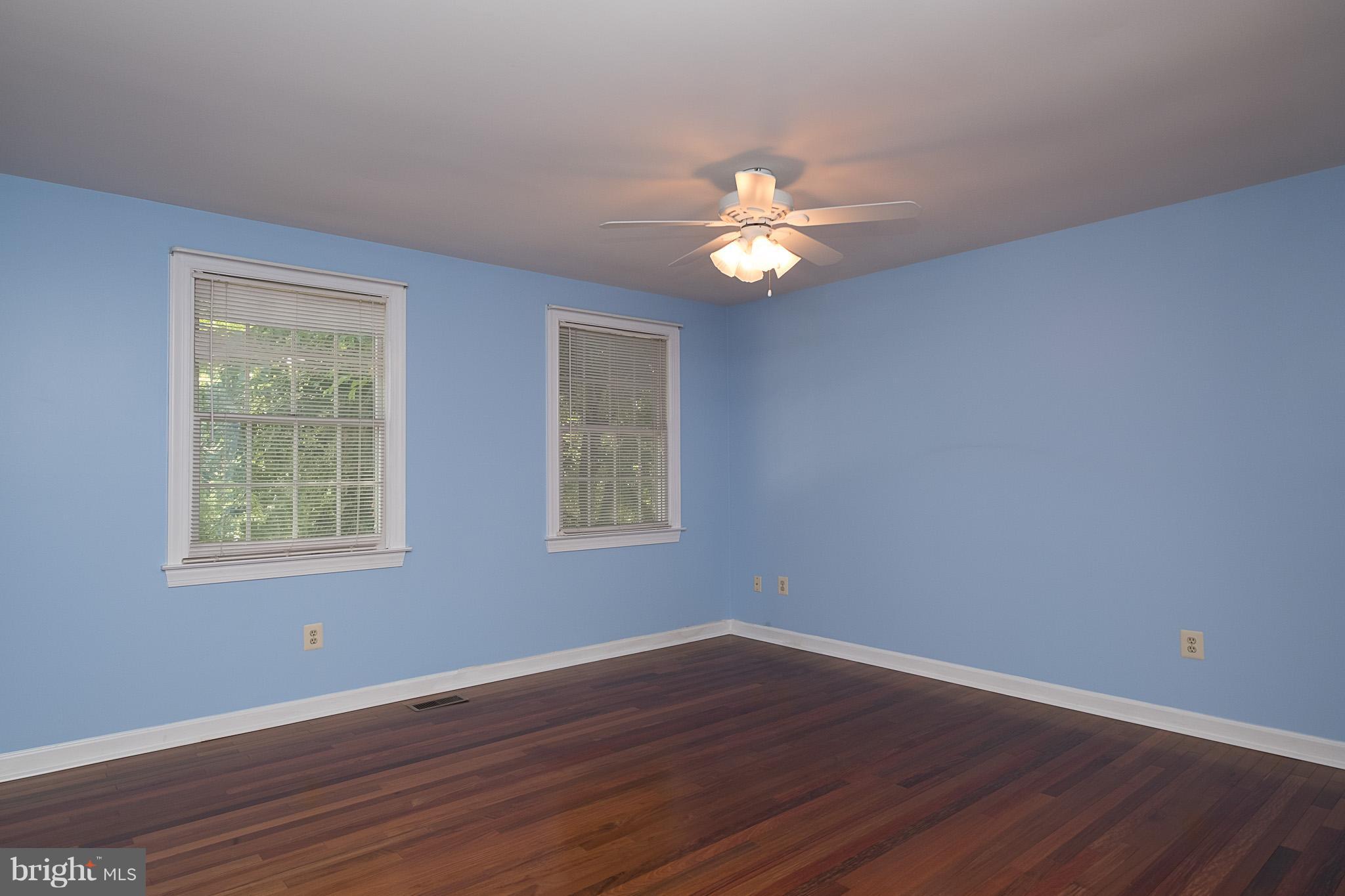 HOBBITS GLEN - Residential Lease