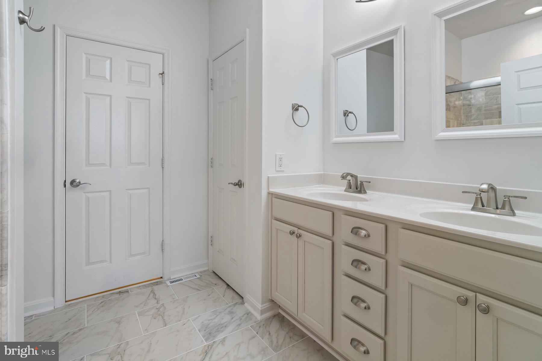 THE RESERVE AT NEW WINDSOR - Residential