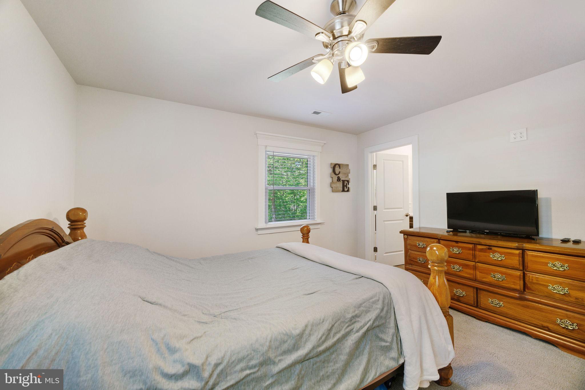 WALNUT WOODS - Residential