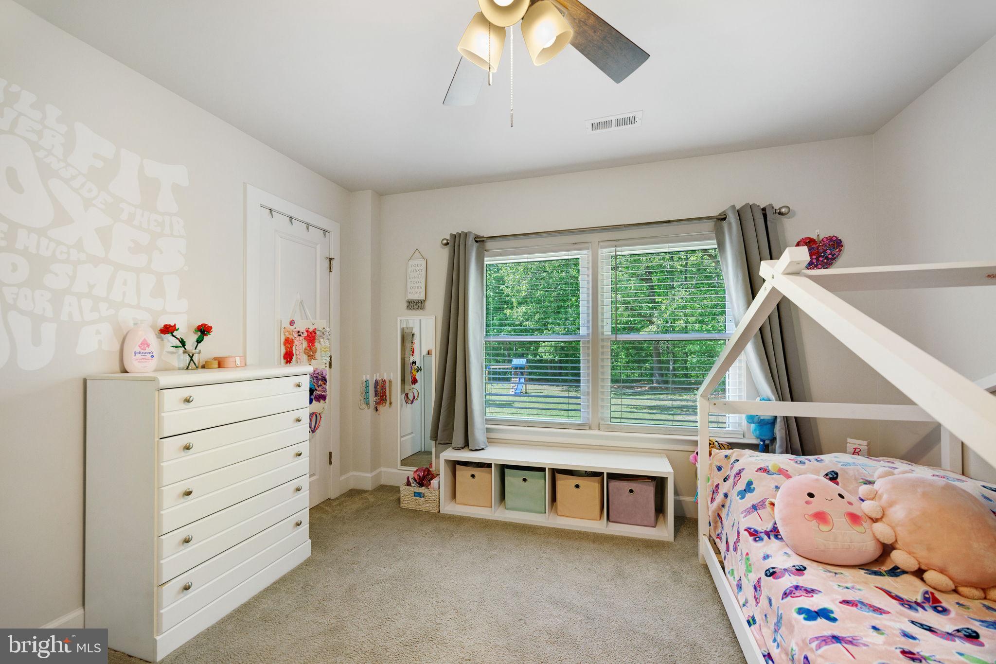 WALNUT WOODS - Residential