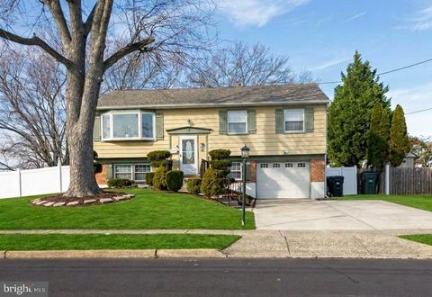 Apartment For Sale - 139 Fairmount Avenue<br/> BLACKWOOD, NJ 08012