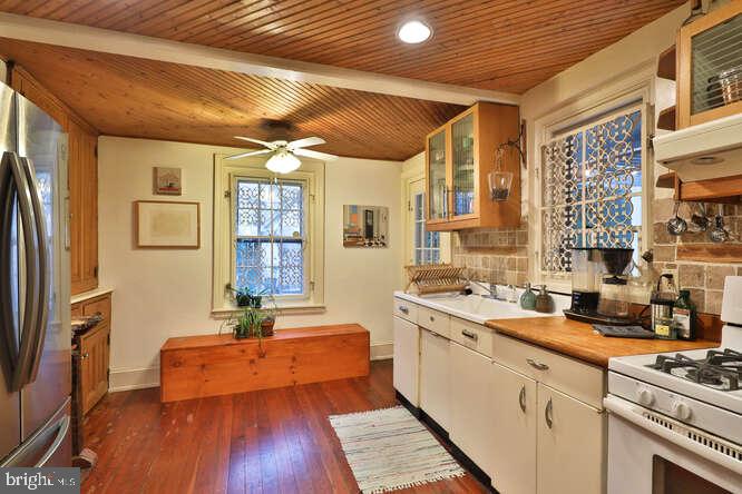 GERMANTOWN (EAST) - Residential