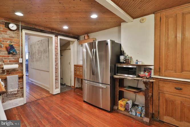 GERMANTOWN (EAST) - Residential