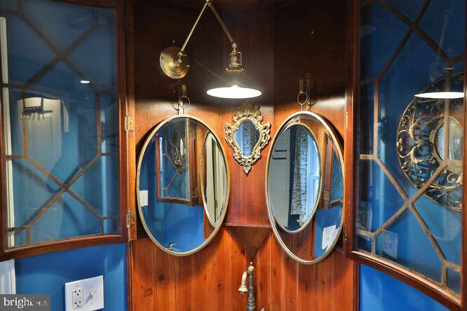 GERMANTOWN (EAST) - Residential