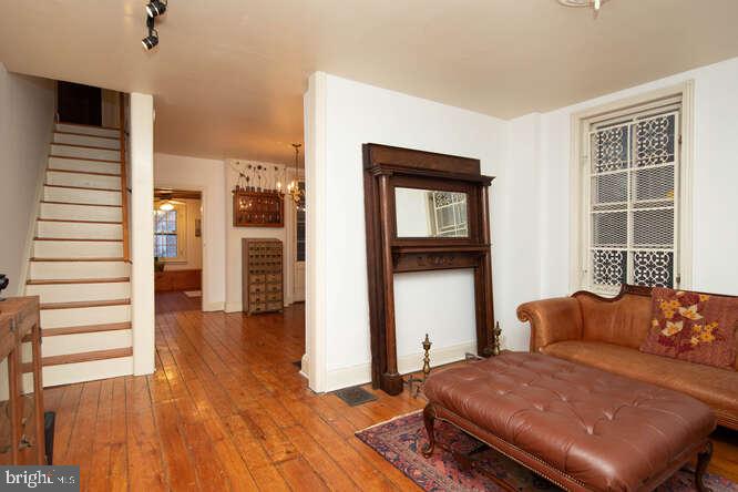 GERMANTOWN (EAST) - Residential