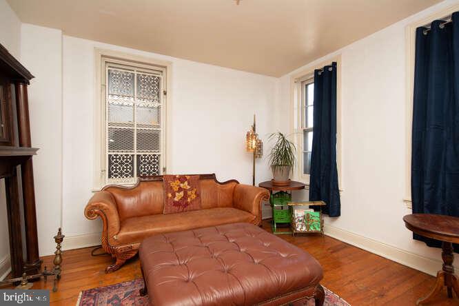 GERMANTOWN (EAST) - Residential