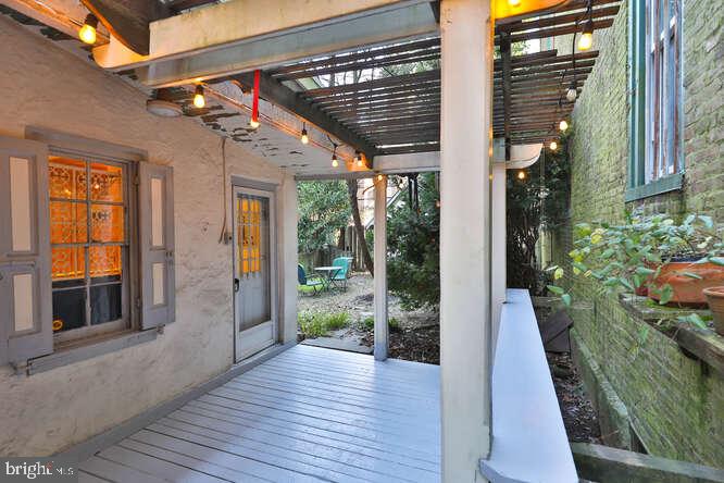 GERMANTOWN (EAST) - Residential